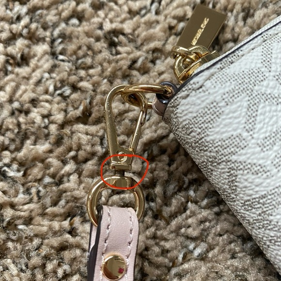 Michael Kors wristlet wallet - Picture 7 of 11